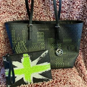 Michael Kors Purse and wristlet